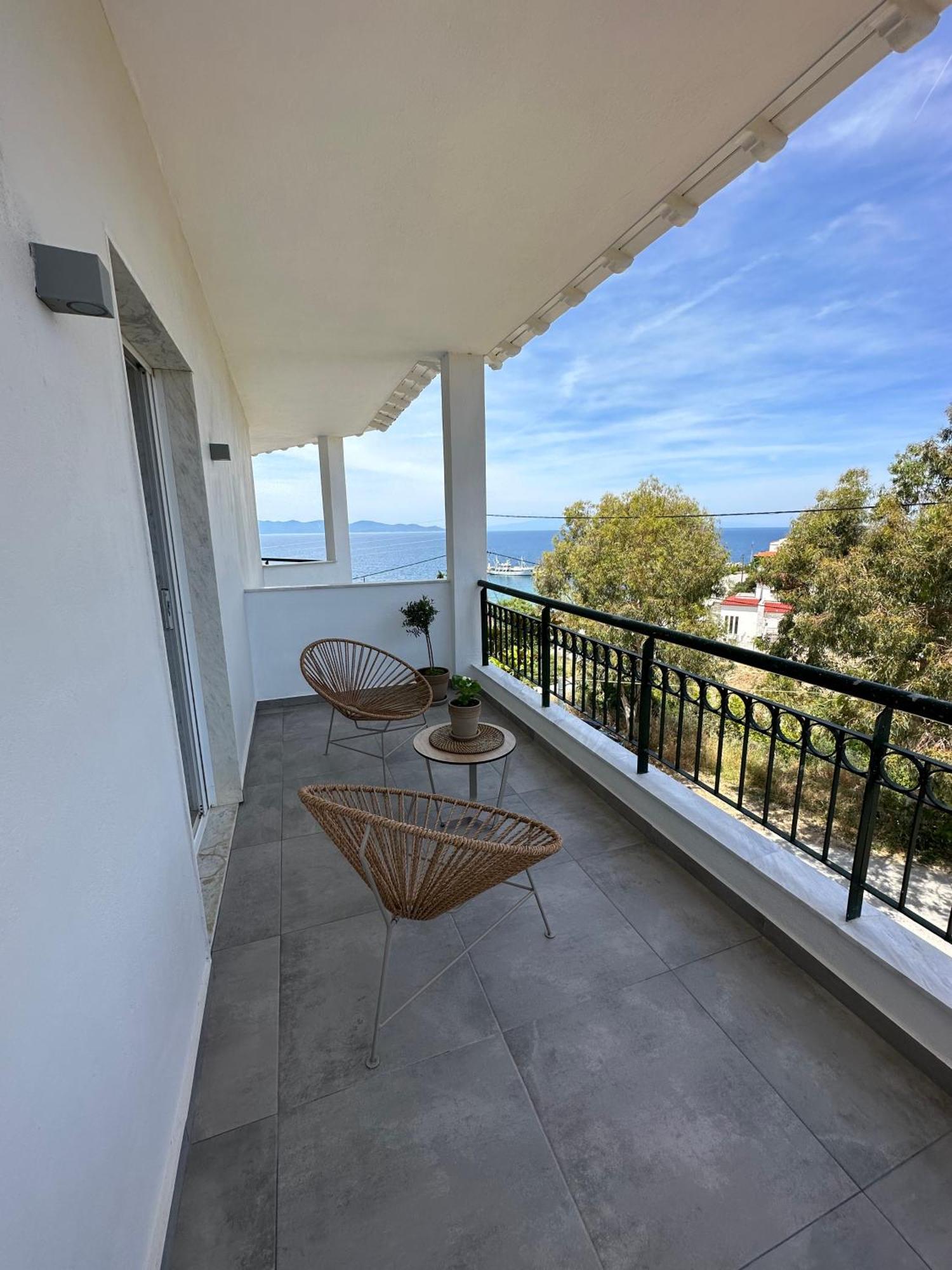 Villa Eleni Greece - Wonderful Sea View Studios Nea Roda Luaran gambar
