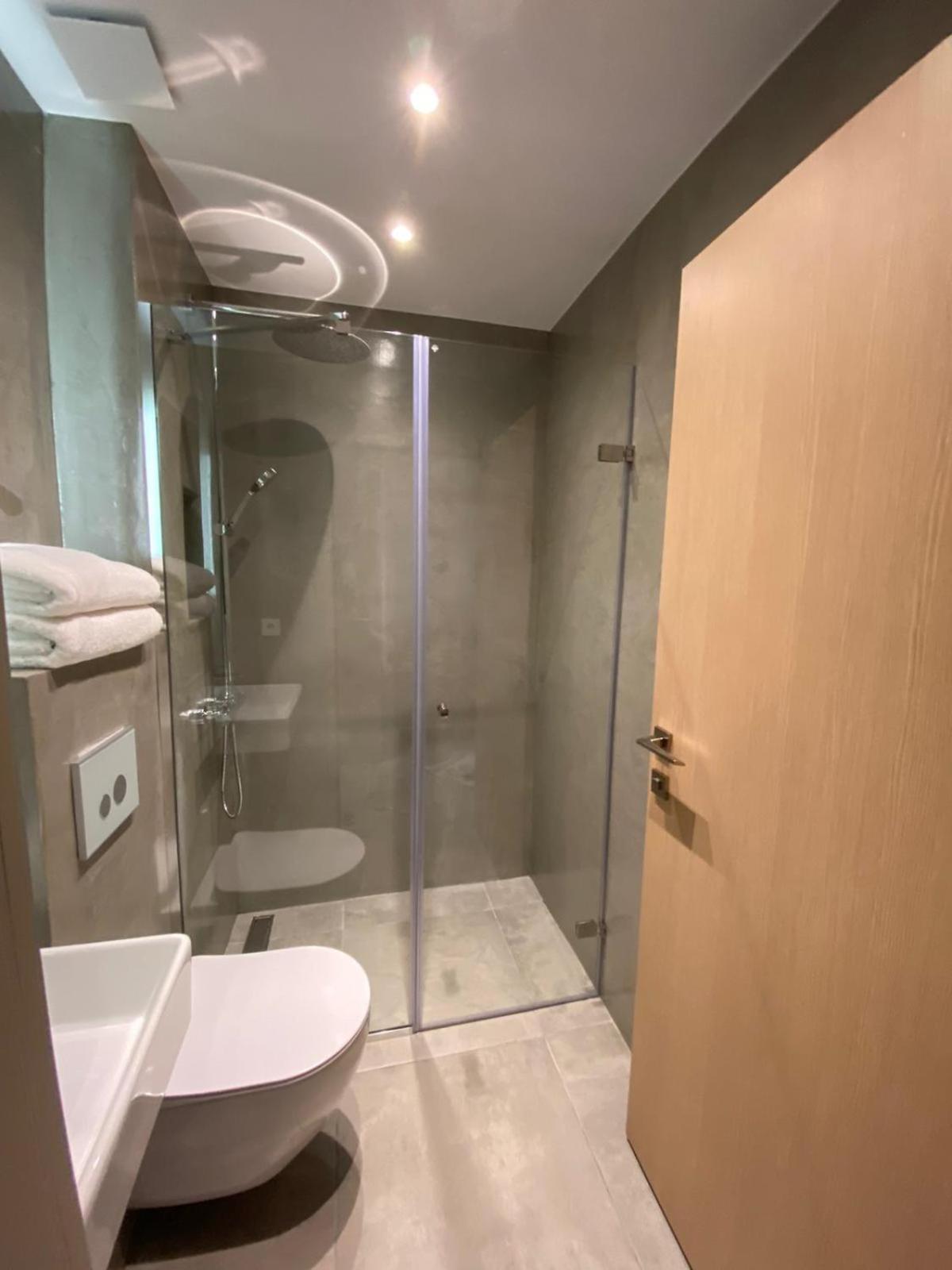 Villa Eleni Greece - Wonderful Sea View Studios Nea Roda Luaran gambar