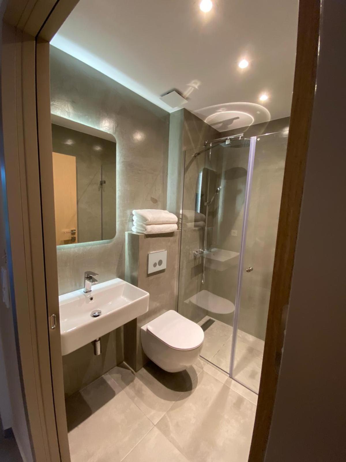 Villa Eleni Greece - Wonderful Sea View Studios Nea Roda Luaran gambar